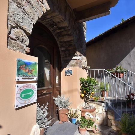 Casa Vacanze Tra I Monti E San Martino Biassa Exteriör bild